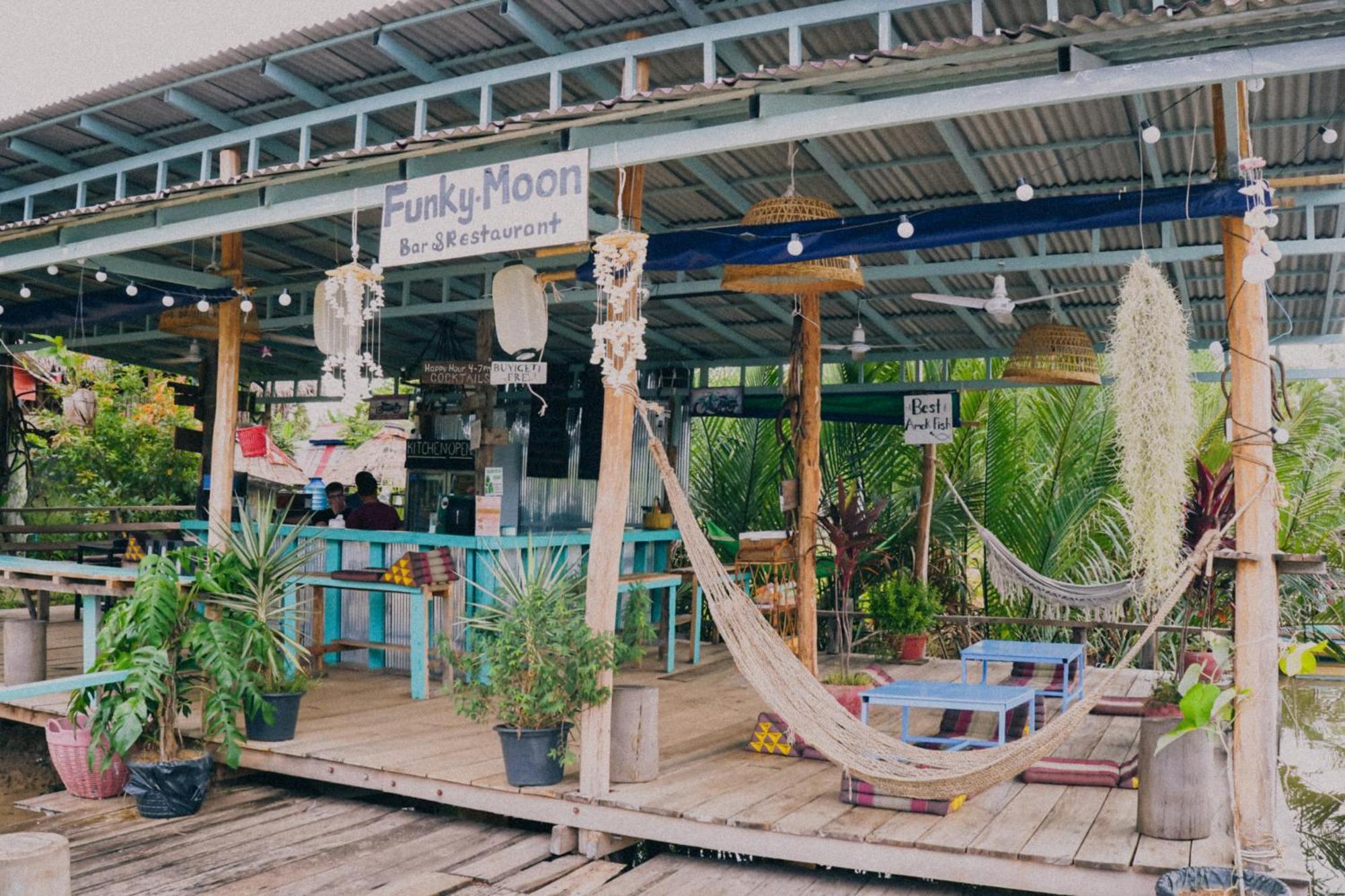 Albergue Funky Moon Kampot Exterior foto